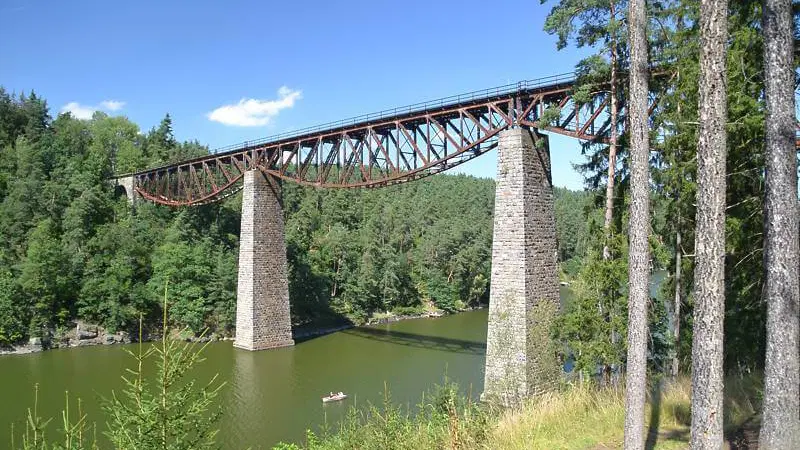 Pňovanský most – příroda, Erpužice