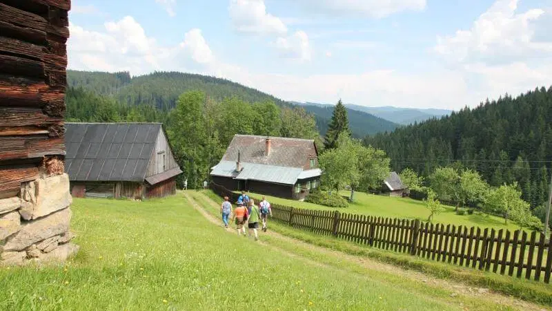 Kulíškova naučná stezka – naučné stezky, Velké Karlovice