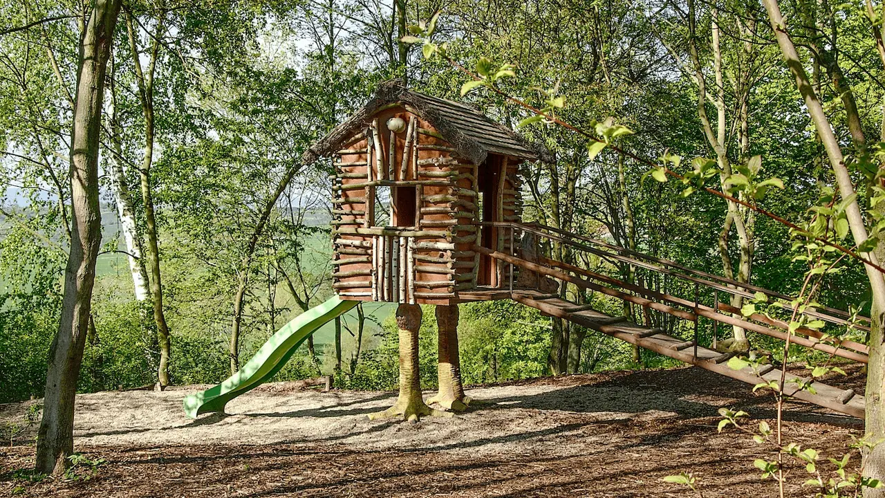 Stezka skřítka Hrobčíka s mýtinkou fantazie – naučné stezky, Hrobčice