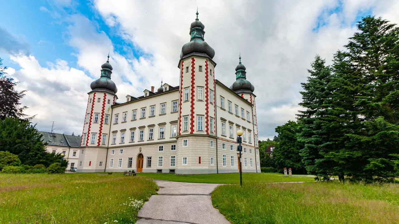 Zámek Vrchlabí – hrady, zámky, zříceniny, Vrchlabí