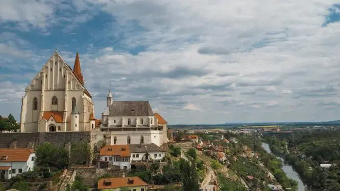Jižní Morava: S koloběžkou do Znojma – cyklotrasy, Znojmo