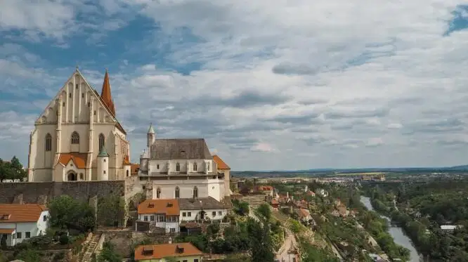 Jižní Morava: S koloběžkou do Znojma – cyklotrasy, Znojmo