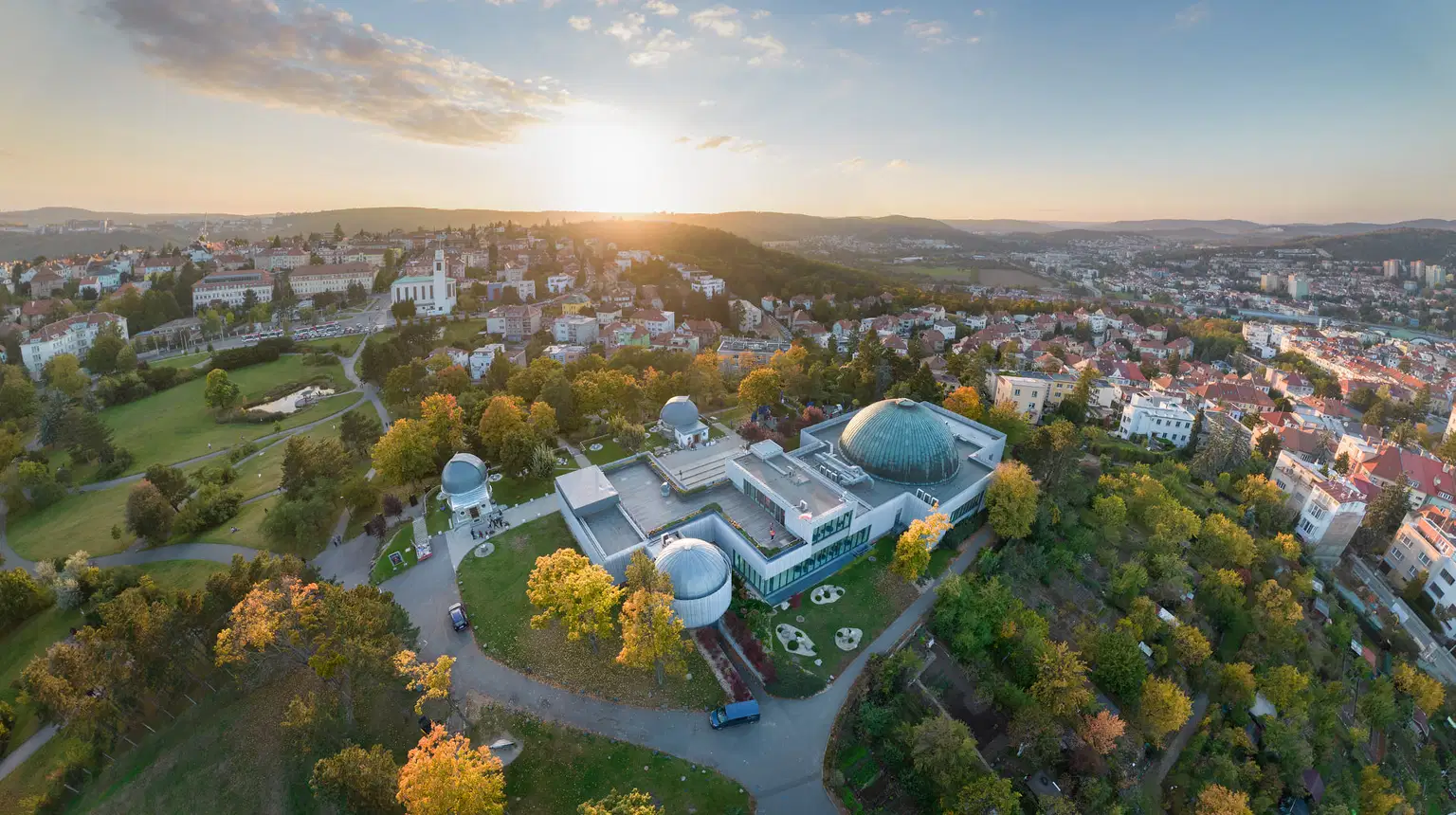 Hvězdárna a planetárium Brno – science centra a planetária, Brno