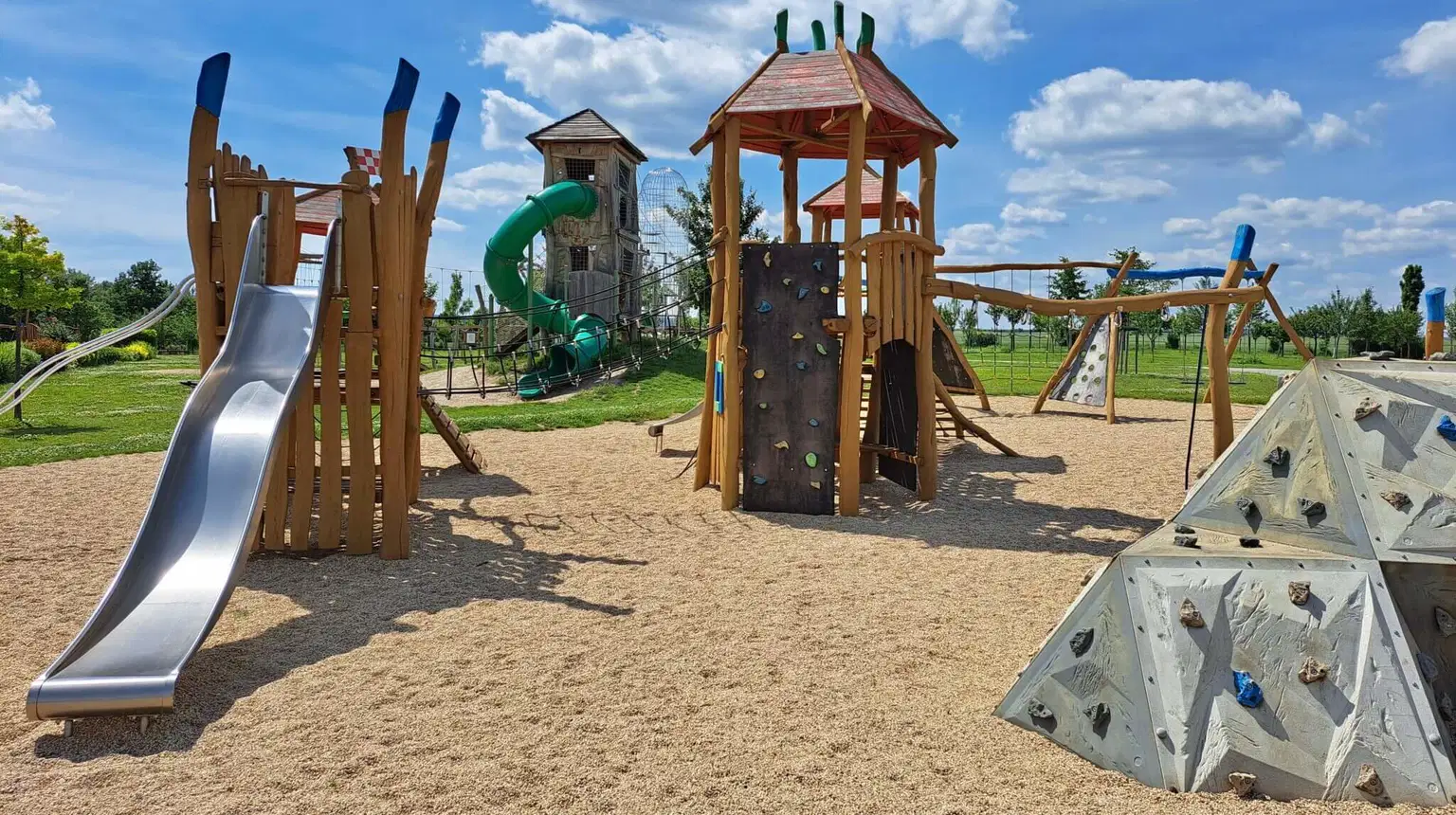Dětský zábavní park Chvalovice – dětská hřiště a herny, Chvalovice