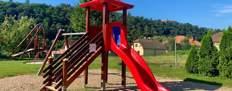Oranžové hřiště Chocerady – dětská hřiště a herny, Chocerady
