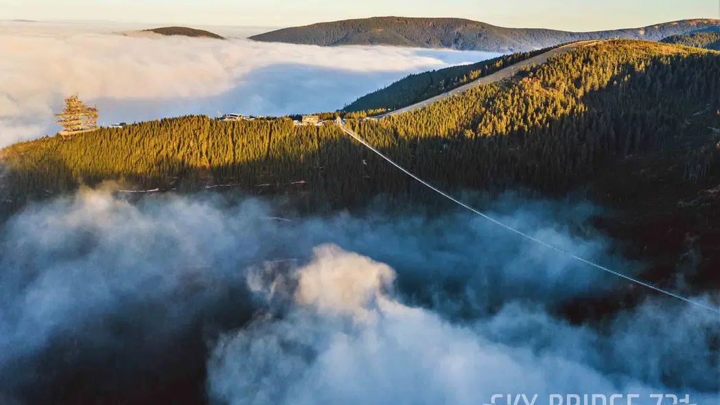 Visutý most SKY BRIDGE 721 – zážitkové areály, Dolní Morava