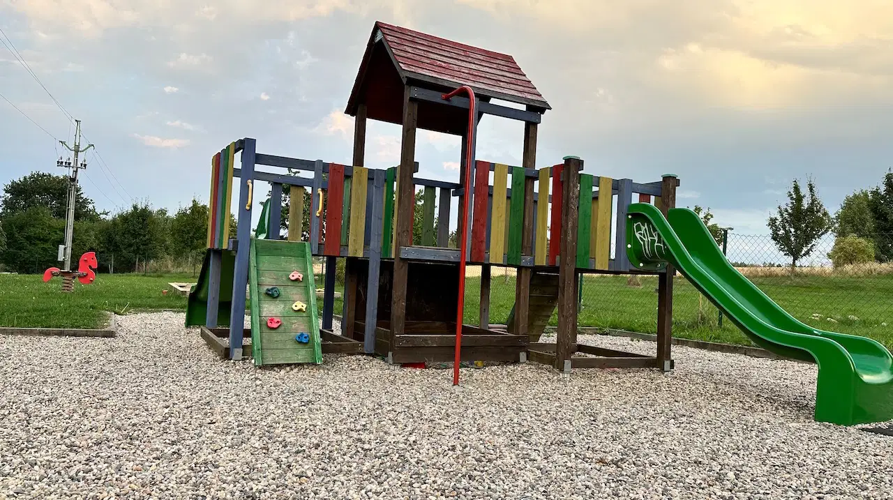Dětské hřiště Srbín – dětská hřiště a herny, Mukařov