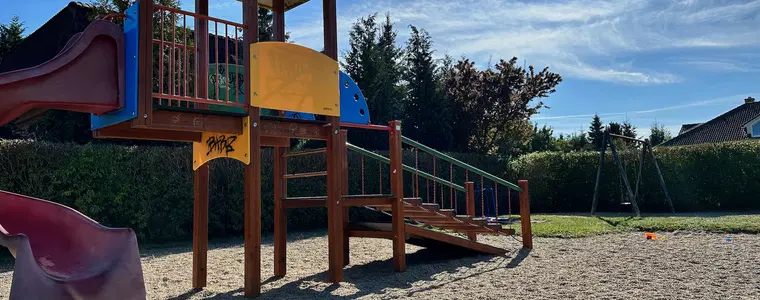 Dětské hřiště Uhříněves - Valšovská – dětská hřiště a herny, Praha