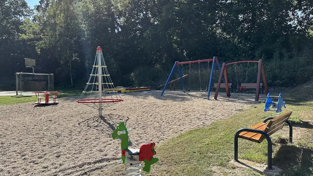 Dětské hřiště Nedvězí u Říčan – dětská hřiště a herny, Praha
