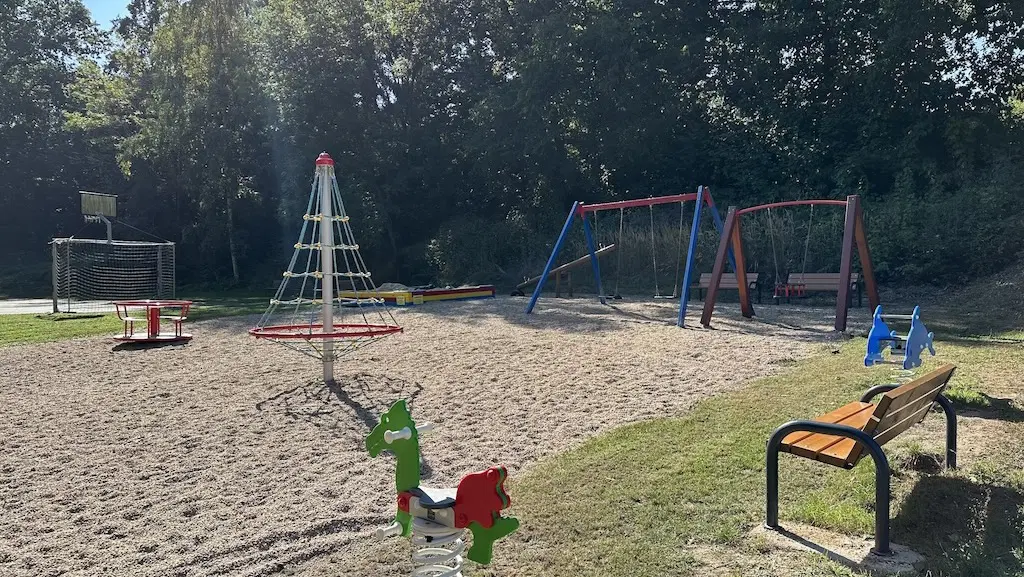 Dětské hřiště Nedvězí u Říčan – dětská hřiště a herny, Praha