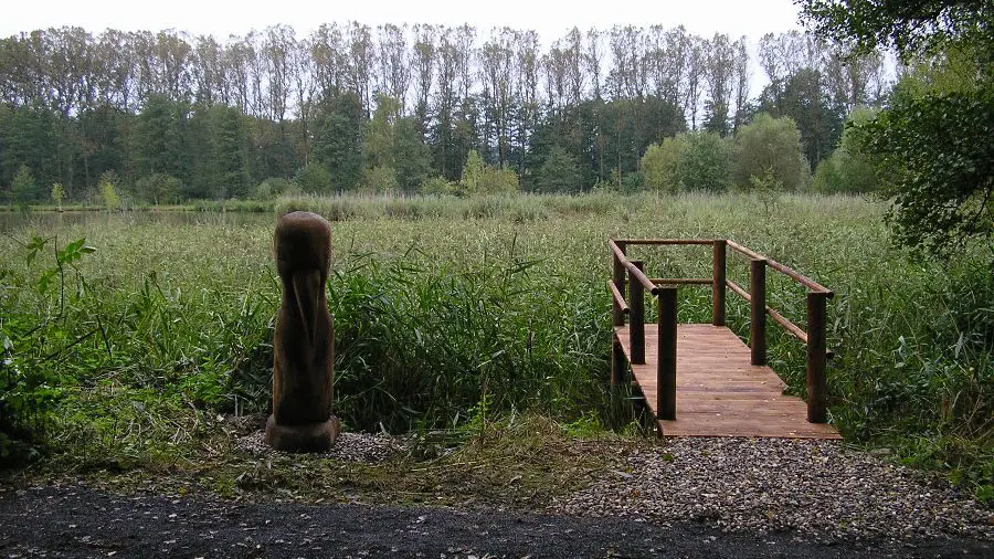 Stezka hastrmanů – naučné stezky, Brniště
