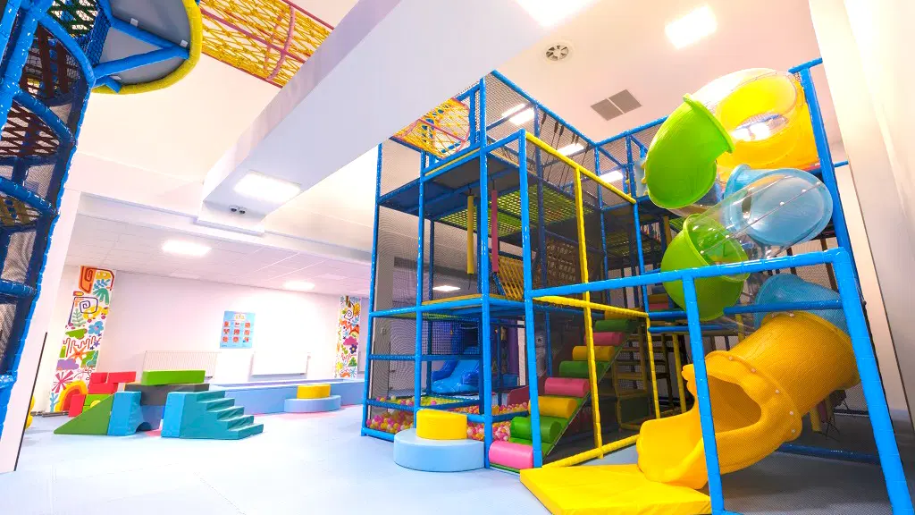 Dětský ráj Playkid Frymburk – dětská hřiště a herny, Frymburk