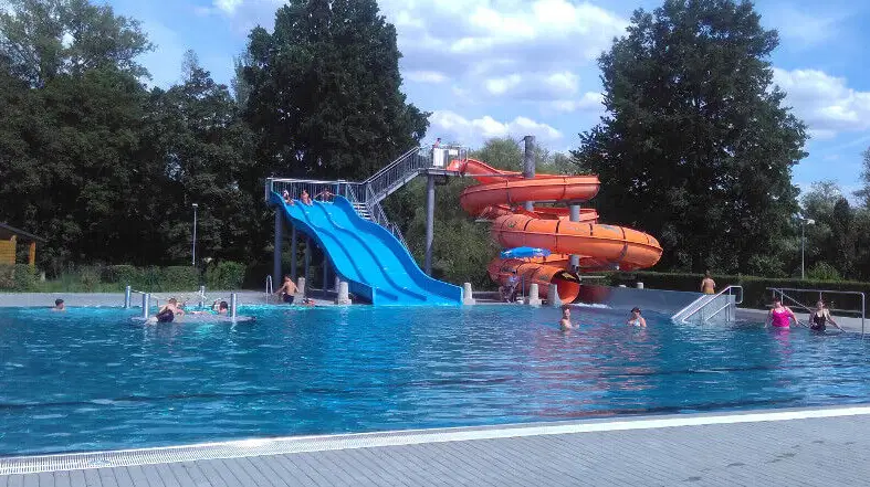 Letní koupaliště Hodonín – koupání, Hodonín