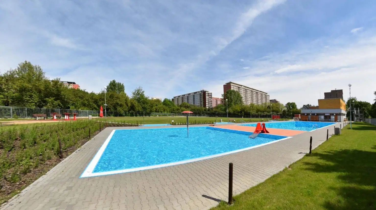 Koupaliště Ládví – koupání, Praha