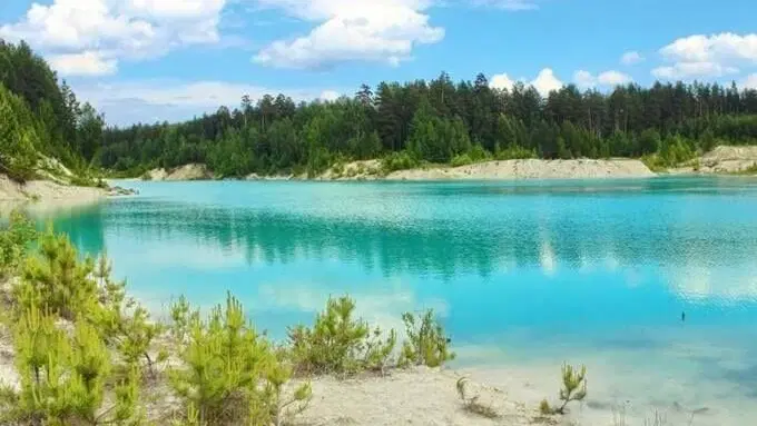Zatopený kaolinový lom Jimlíkov – koupání, Božičany