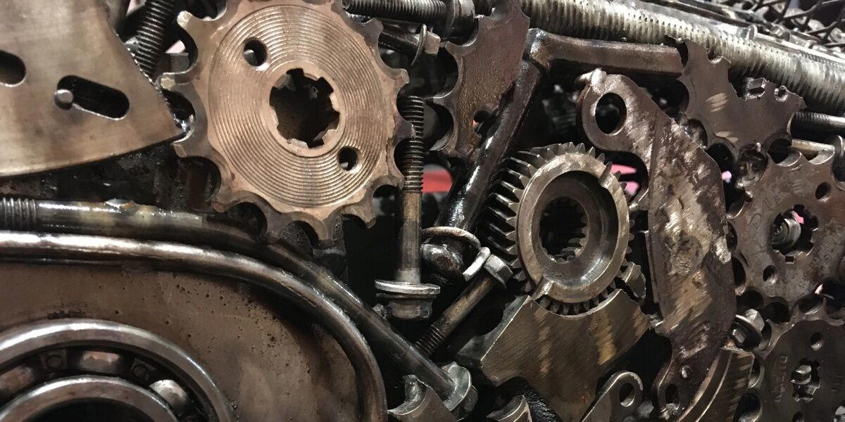 Galerie ocelových figurín | Sochy ze starého šrotu