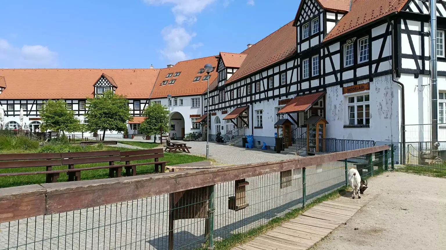 Mini kontaktni zoo – zoo a farmy, Královské Poříčí