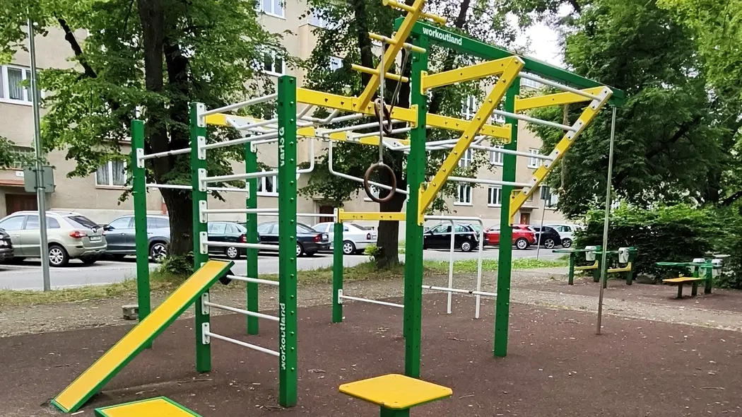 Workoutové hřiště a fitness – dětská hřiště a herny, Prostějov