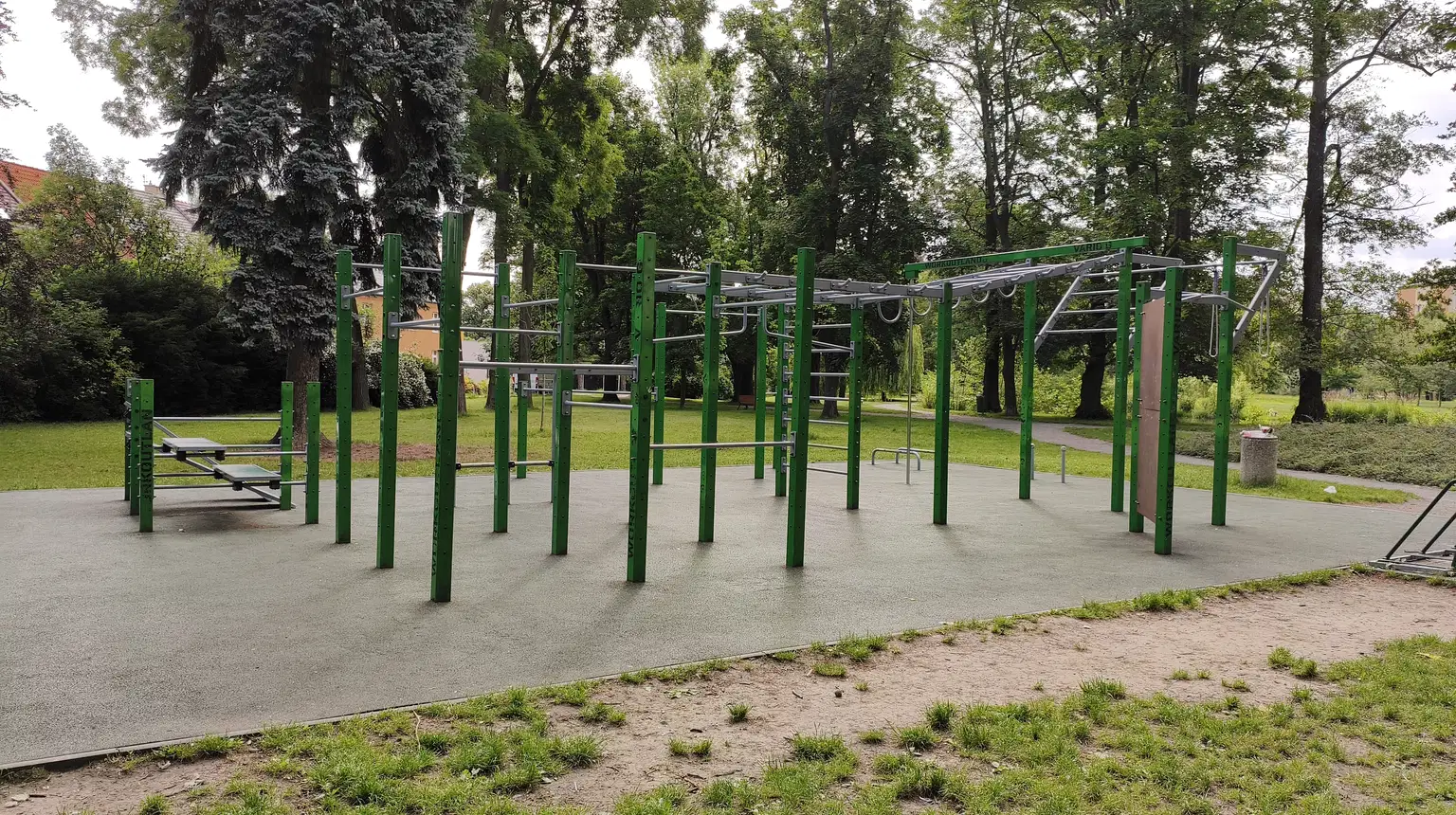 Workoutové hřiště – dětská hřiště a herny, Prostějov