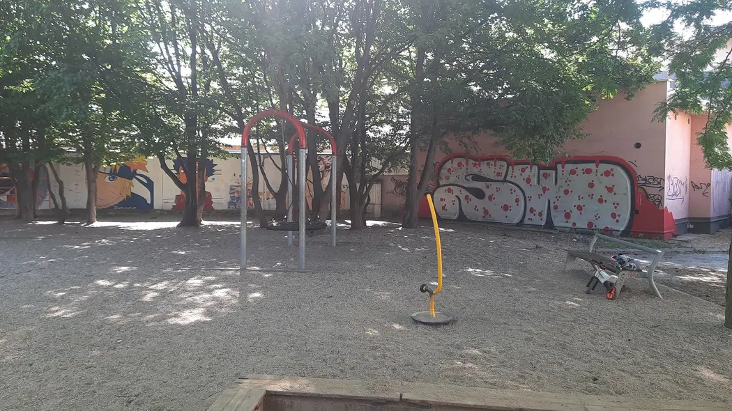 Hřiště na Náměstí SNP – dětská hřiště a herny, Brno