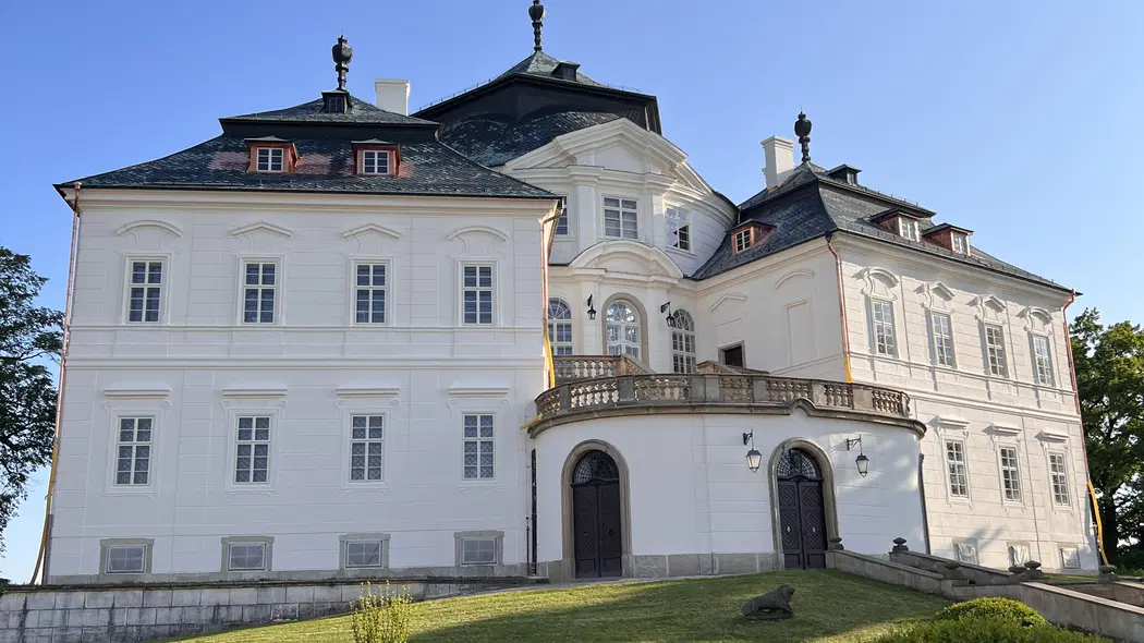 Zámek Karlova Koruna – hrady, zámky, zříceniny, Chlumec nad Cidlinou