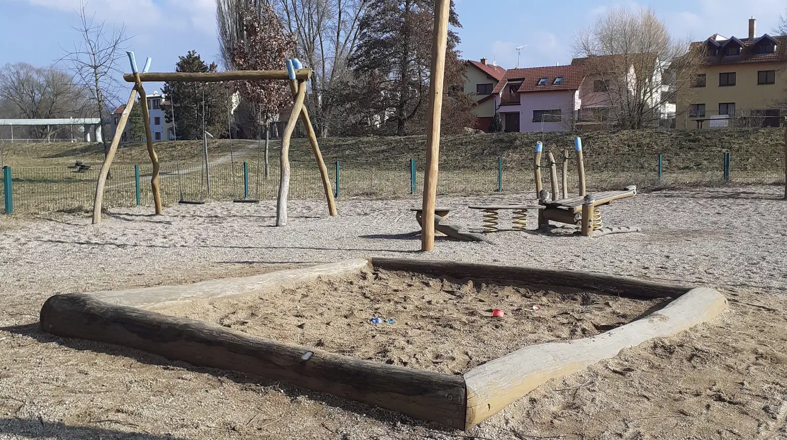 Dětské hřiště Cacovický mlýn – dětská hřiště a herny, Brno