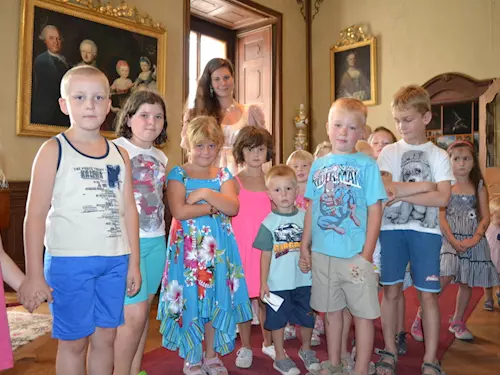 Za pověstmi Českého ráje a Pojizeří – nedělní pohádkové dopoledne na zámku Mnichovo Hradiště – divadlo, Hudba a Kino, Mnichovo Hradiště – fotka 2