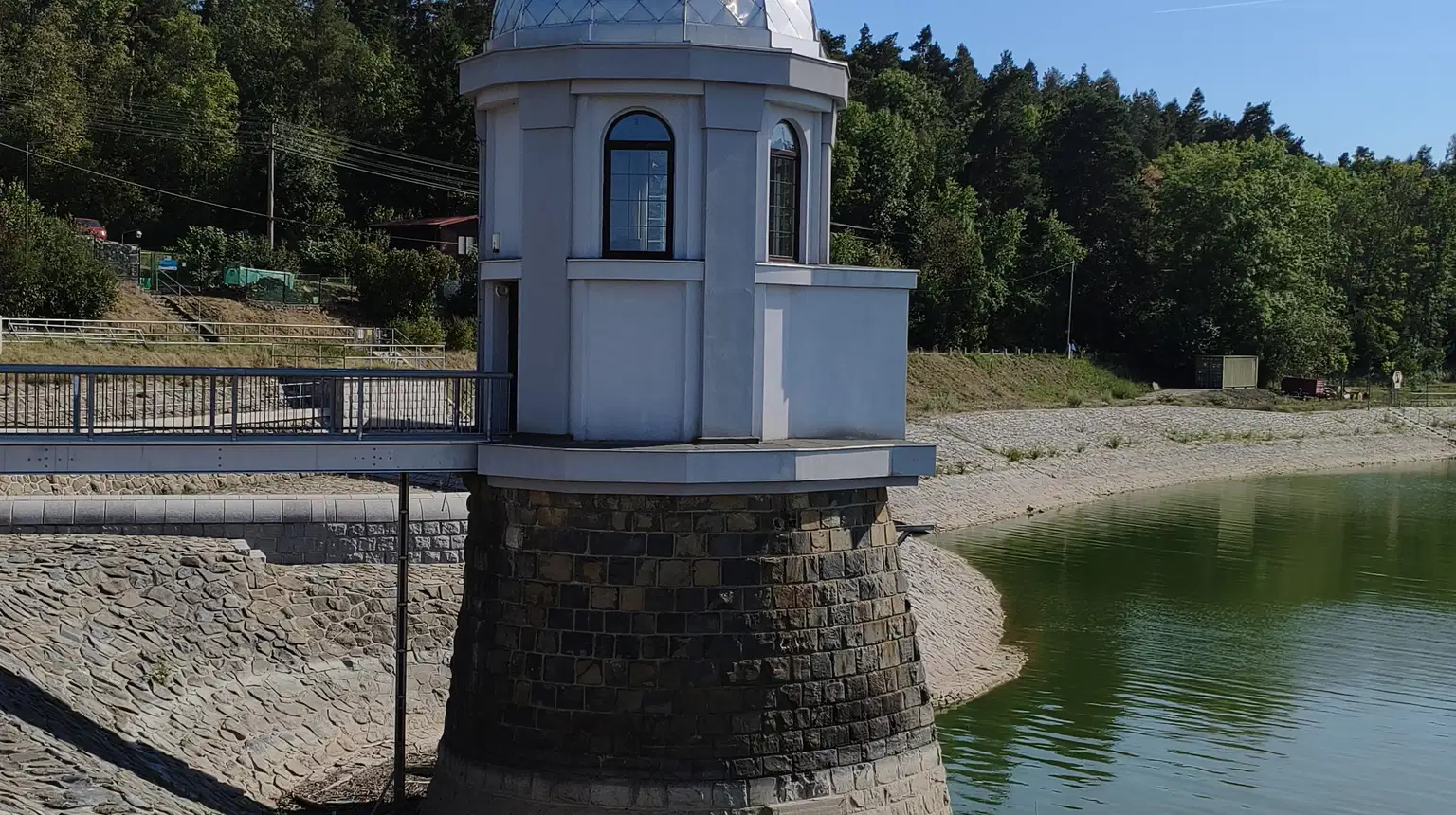 Plumlovská přehrada – koupání, Mostkovice