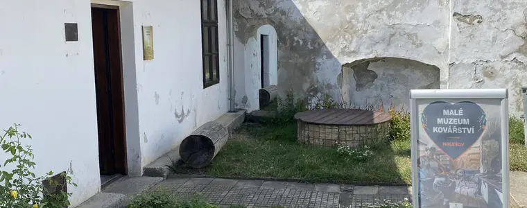 Zemanova kovárna v Holešově – hrady, zámky, zříceniny, Holešov