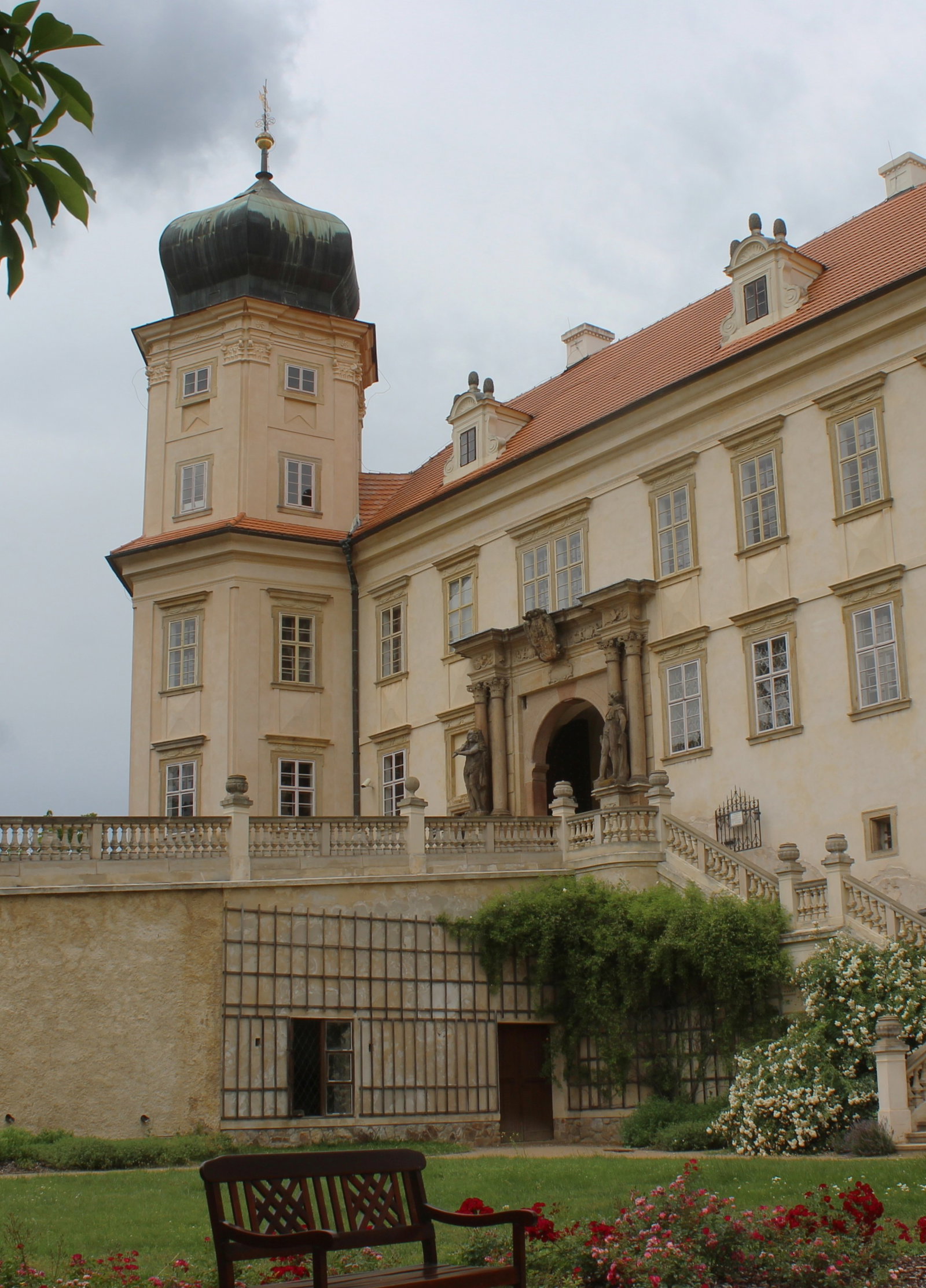 Zámek Mníšek pod Brdy – hrady, zámky, zříceniny, Mníšek pod Brdy – fotka 9