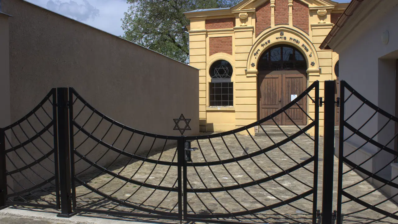 Židovský hřbitov – muzea, Holešov