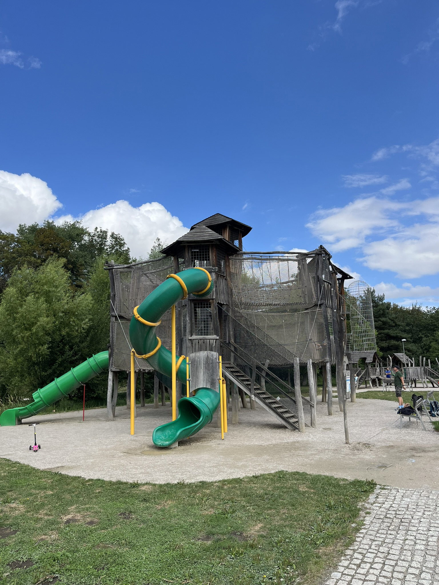 Park Zahrádky – dětská hřiště a herny, Praha