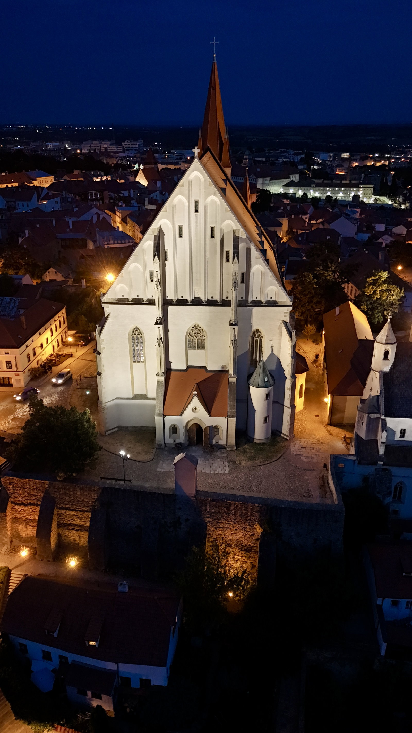 Kostel svatého Mikuláše ve Znojmě – hrady, zámky, zříceniny, Znojmo – fotka 2