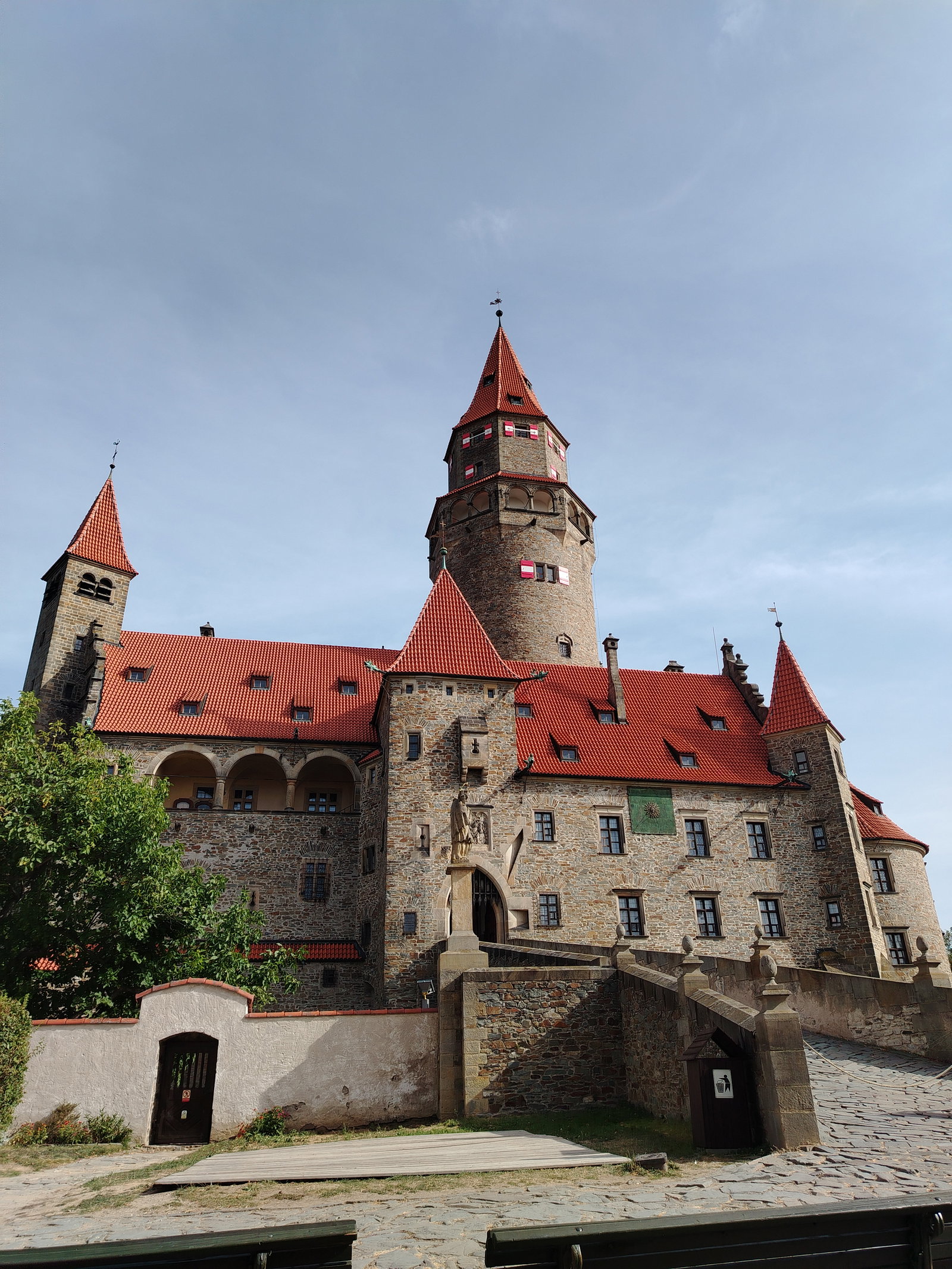 Hrad Bouzov – hrady, zámky, zříceniny, Bouzov – fotka 2