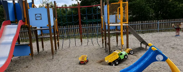 Rákosníčkovo hřiště u občerstvení Plechárna – dětská hřiště a herny, Svitavy