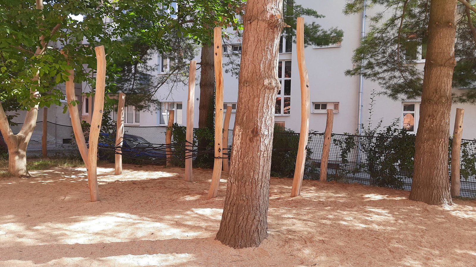 Hřiště Skácelova – dětská hřiště a herny, Brno