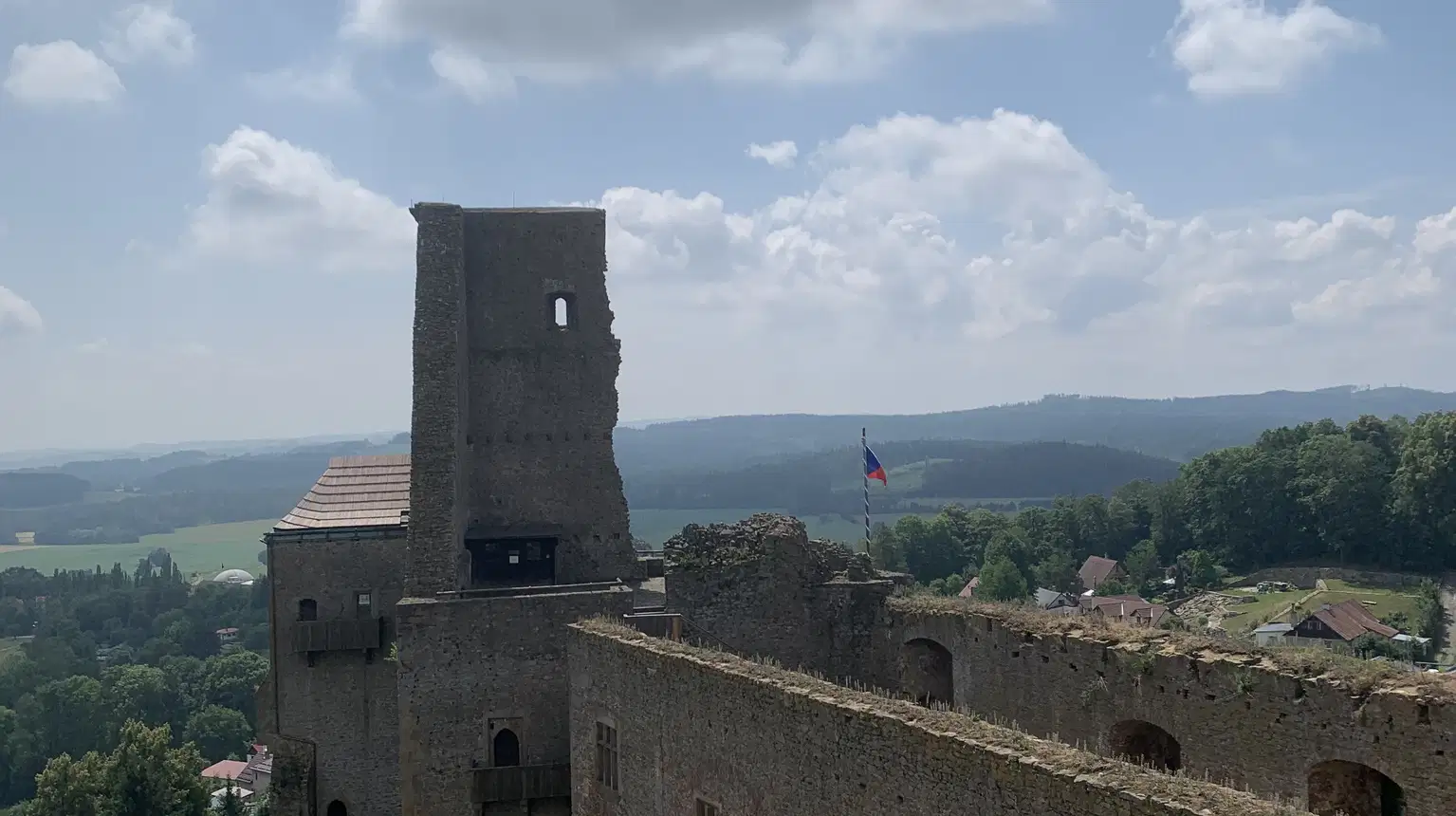 Hrad Lipnice nad Sázavou – hrady, zámky, zříceniny, Lipnice nad Sázavou