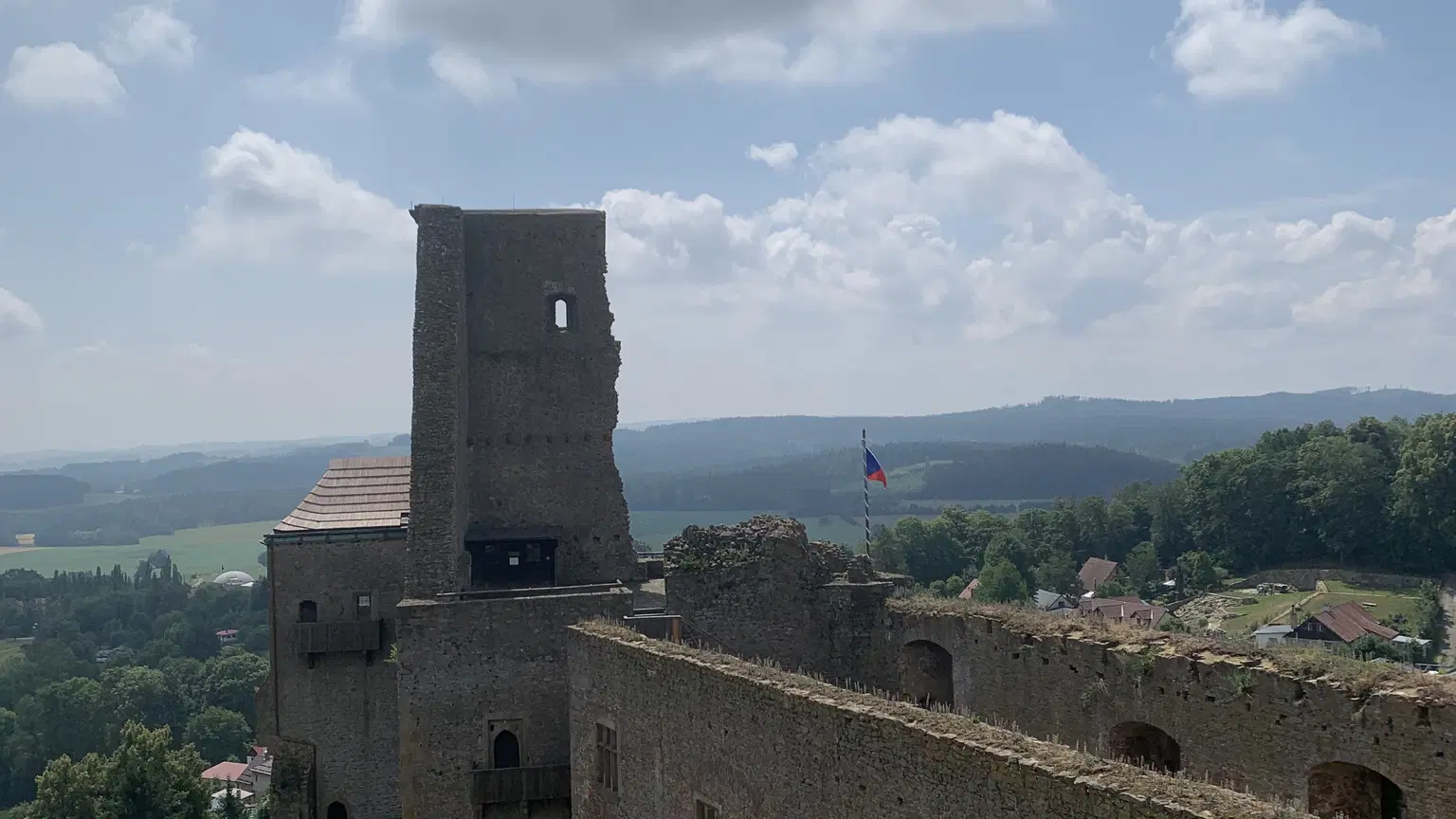 Hrad Lipnice nad Sázavou – hrady, zámky, zříceniny, Lipnice nad Sázavou