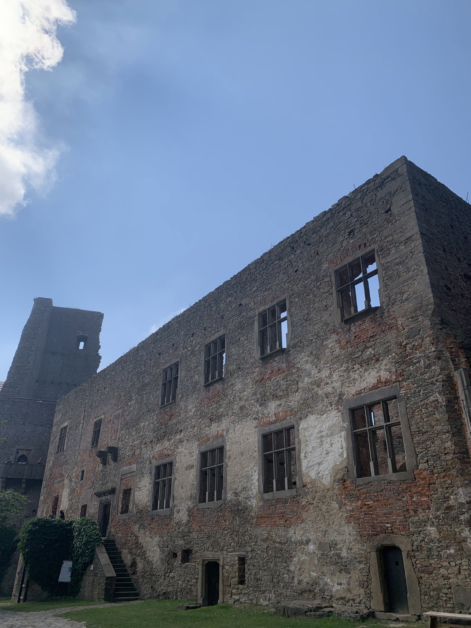 Hrad Lipnice nad Sázavou – hrady, zámky, zříceniny, Lipnice nad Sázavou – fotka 4