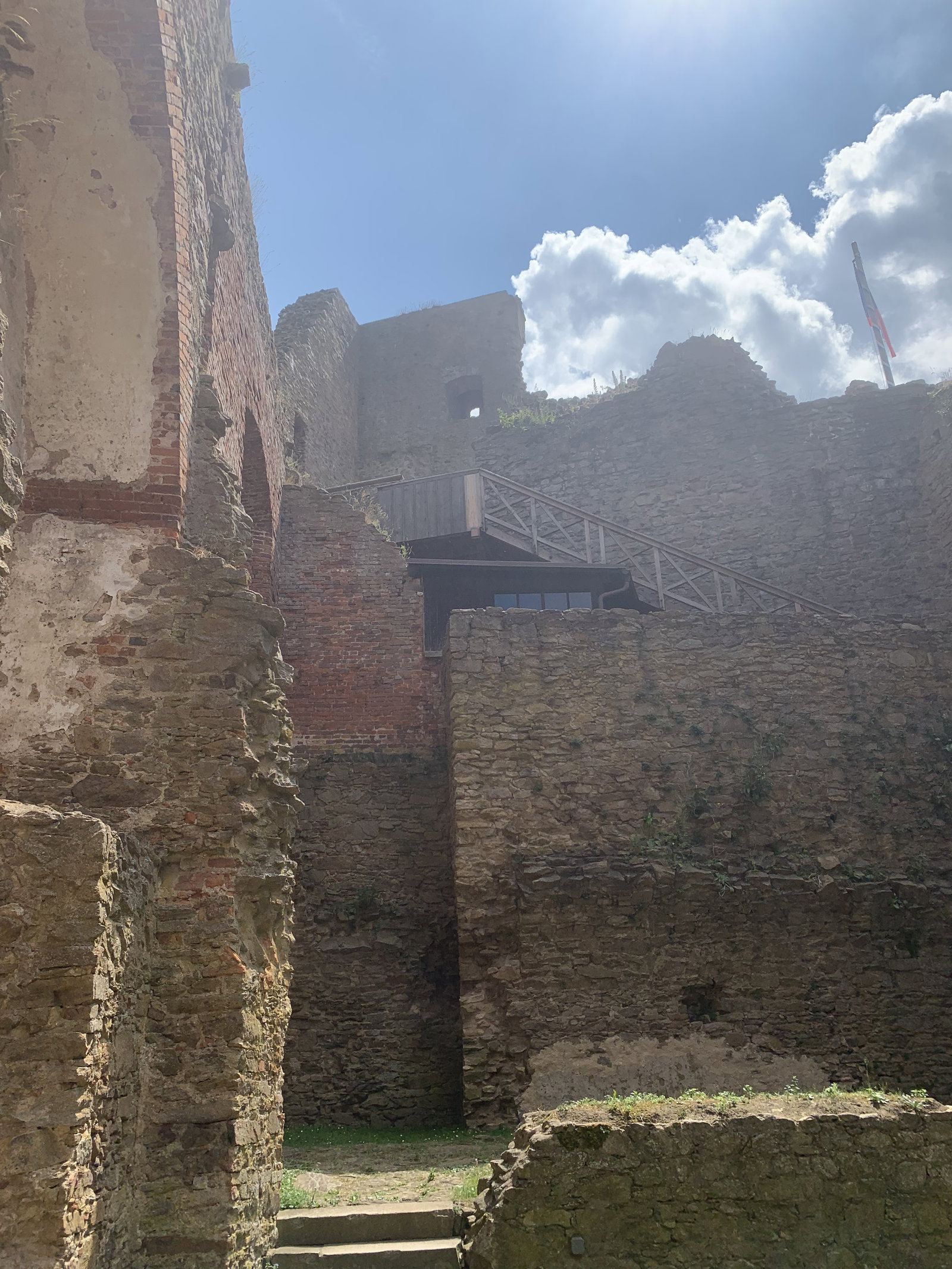 Hrad Lipnice nad Sázavou – hrady, zámky, zříceniny, Lipnice nad Sázavou – fotka 14