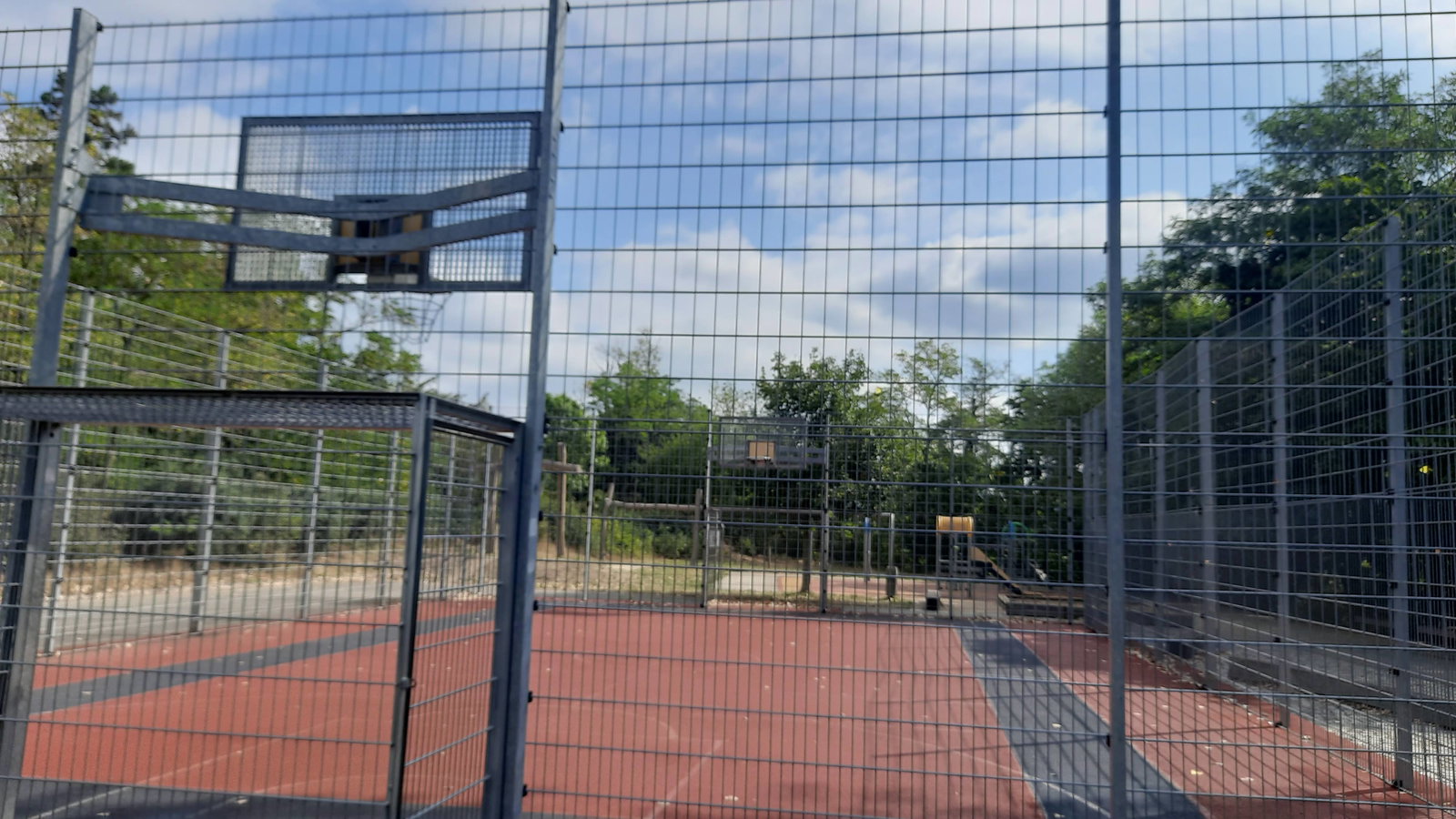 Hřiště Soběšická – dětská hřiště a herny, Brno – fotka 3
