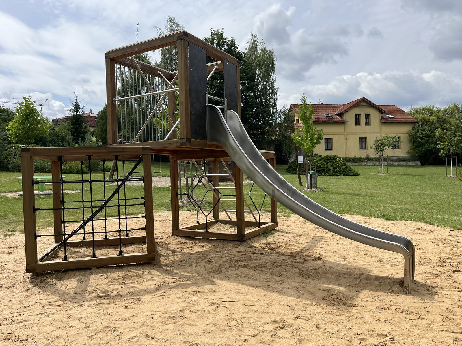 Dětské hřiště Veltěžská ve Zdibech – dětská hřiště a herny, Zdiby – fotka 2