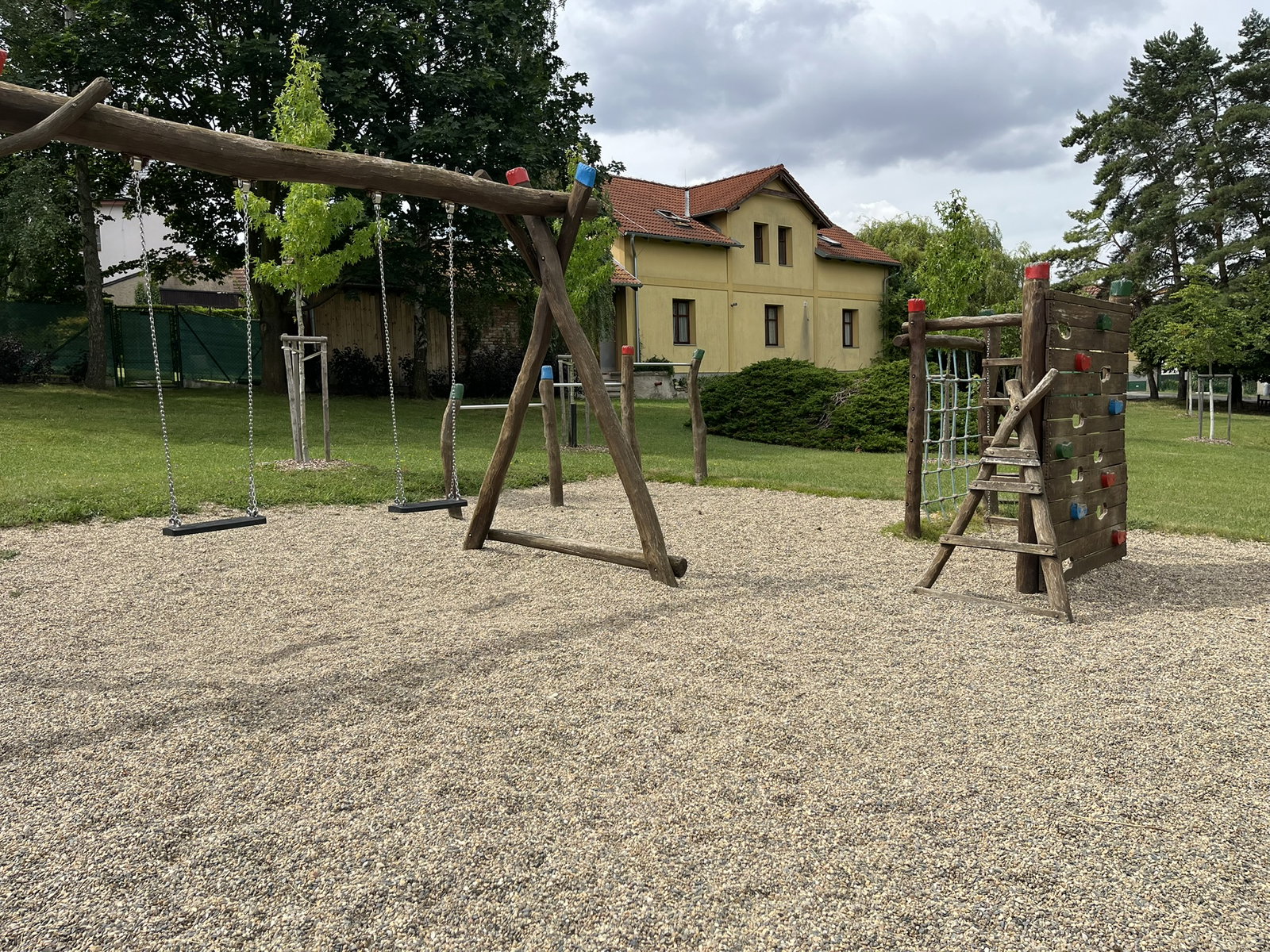 Dětské hřiště Veltěžská ve Zdibech – dětská hřiště a herny, Zdiby – fotka 7
