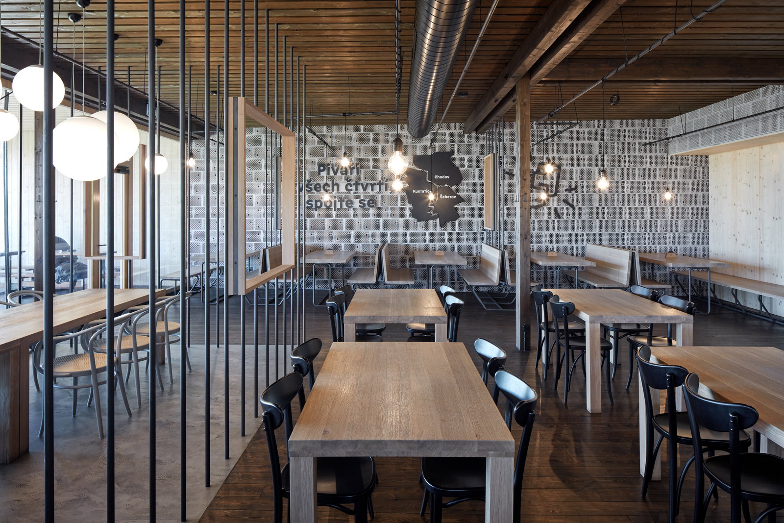 Restaurace a pivovar Spojovna – restaurace, kavárny, cukrárny, Praha – fotka 5