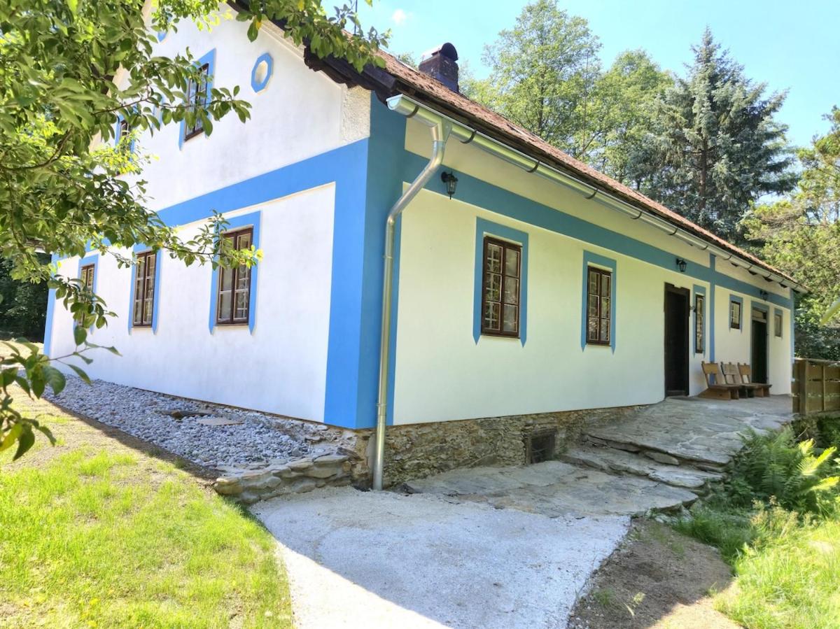 Hrabětův Dvůr – chata/Chalupa, Dešenice