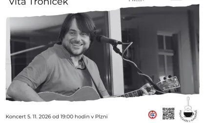 Víťa Troníček (Marien) v CrossCafe – divadlo, Hudba a Kino, Plzeň – fotka 2