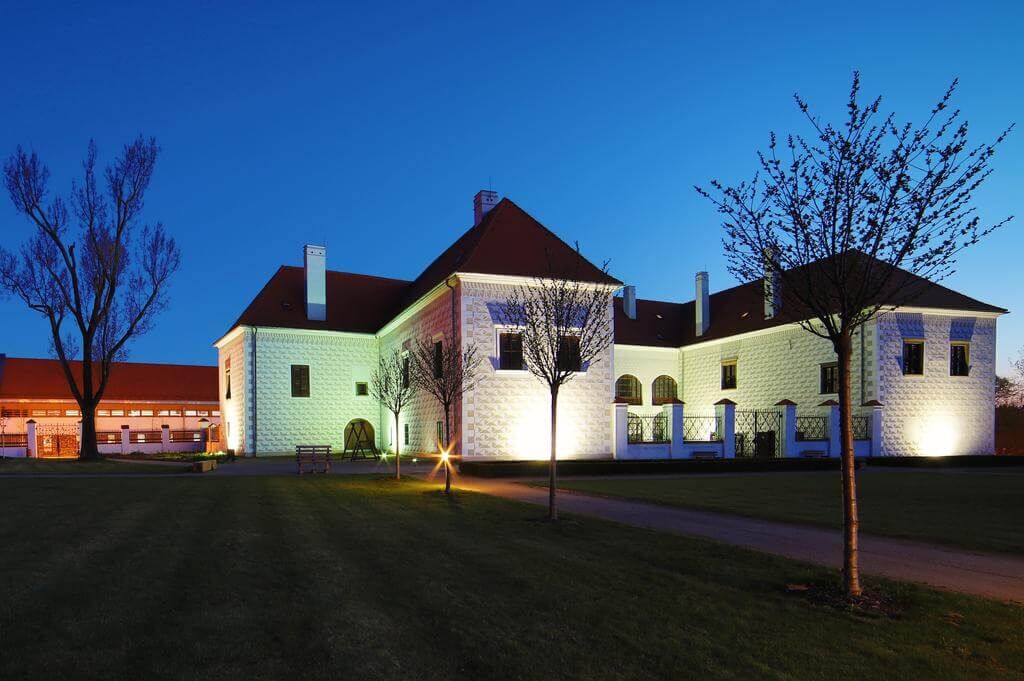 Zámek Valeč – hotel, Valeč – fotka 3